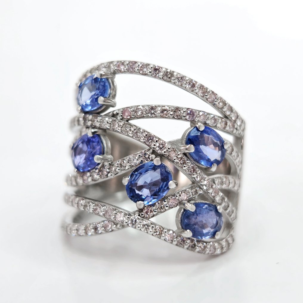 2.00 ct Blue Sapphire & 1.10 ct Light Pink Diamond Ring - 6.49 gr - Sormus - 14 kt. Valkokulta Safiiri  #1.2