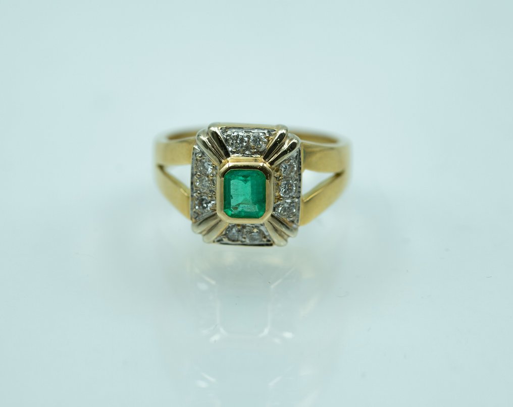 Ring - 18 kt Gelbgold Smaragd - Diamant #1.1