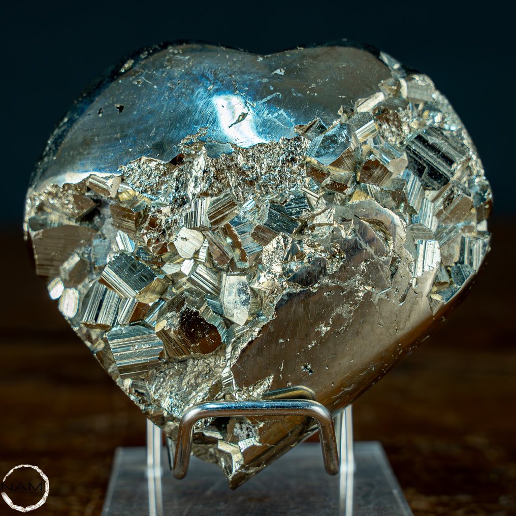Rare Natural Golden Cube Crystal Pyrite Heart- 501.27 g #1.1