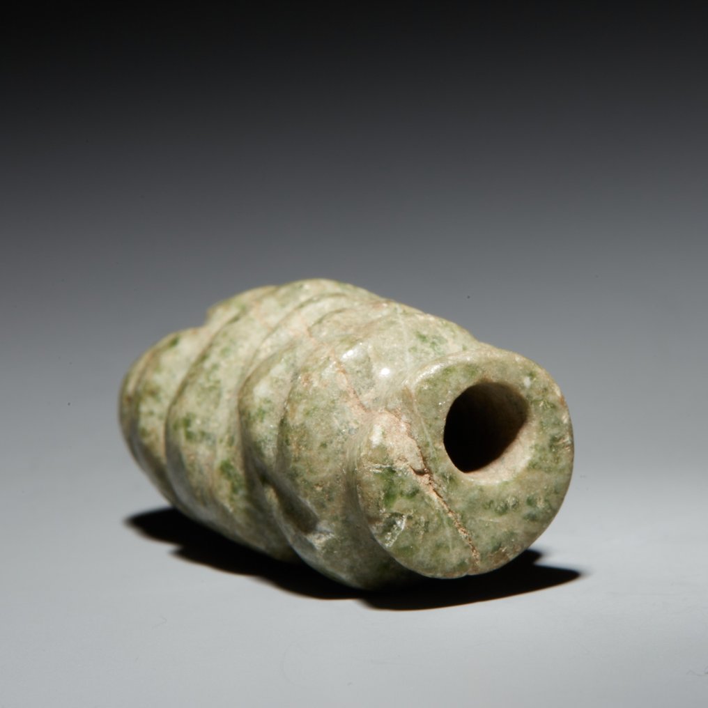 Mixteca，墨西哥 玉 人形吊坠。公元800-1200年。高4.4厘米。西班牙进口许可证。前新特里尔博物馆藏品。 #3.2