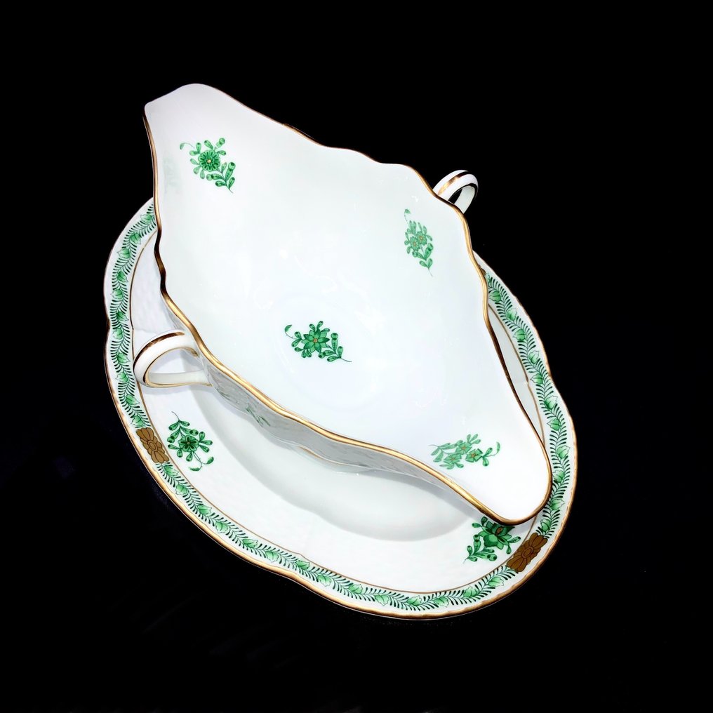 Herend - Large Gravy Boat with Stand (25 cm) - "Chinese Apponyi Green" - Såssnipa - Handmålat porslin #1.2