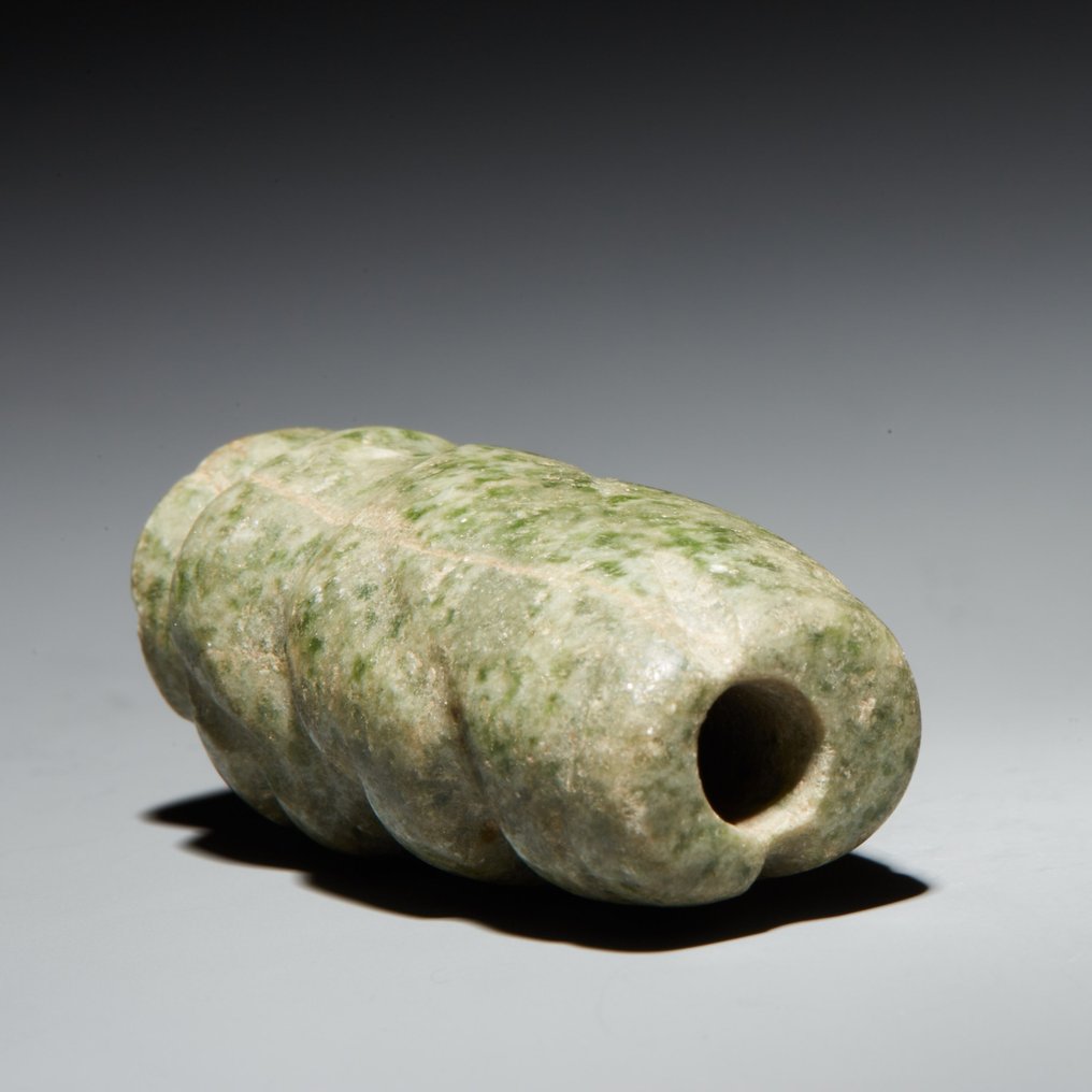 Mixteca，墨西哥 玉 人形吊坠。公元800-1200年。高4.4厘米。西班牙进口许可证。前新特里尔博物馆藏品。 #4.3