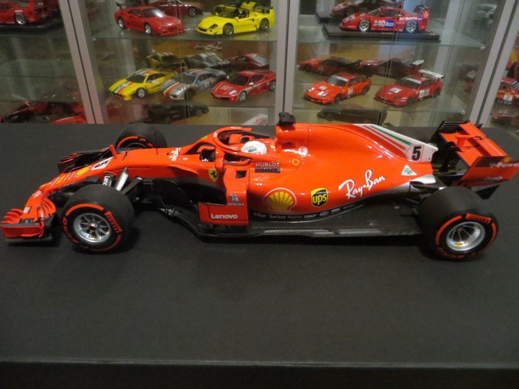 BBR 1:18 - Modelbil - Ferrari SF-71 2018 - Sebastian Vettel #1.1