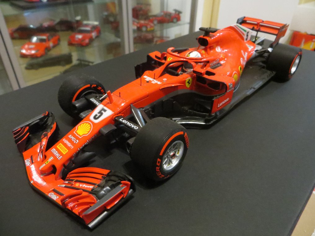 BBR 1:18 - Modellbil - Ferrari SF-71 2018 - Sebastian Vettel #2.1