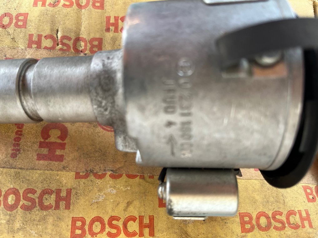 Bil del (1) - Bosch - Distributore accensione Bosch 0231180004 - 1970-1980 #3.2