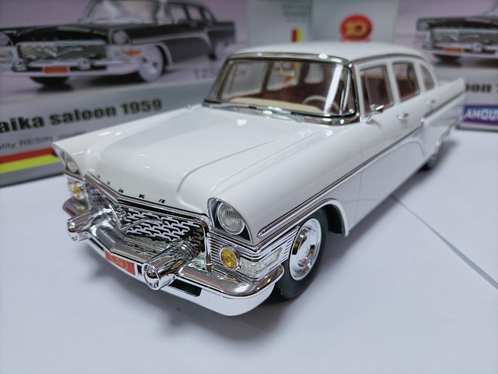 Toyways 1:18 - 模型轿车 - Tschaika GAZ 13 - 出生于1959年 #1.0