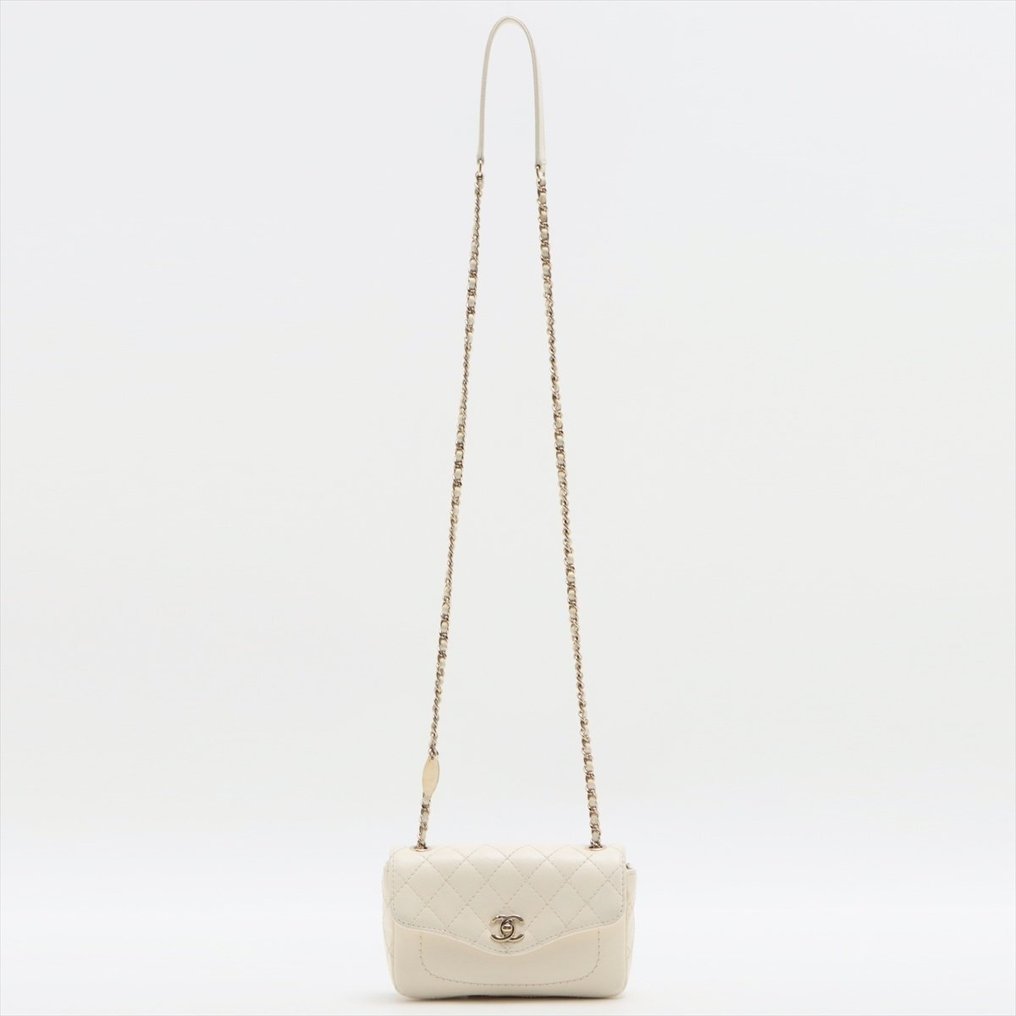 Chanel - Shoulder bag #1.1