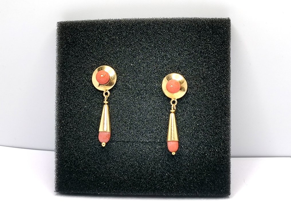 Earrings - 18 kt. Yellow gold, 18Kt Coral #2.2