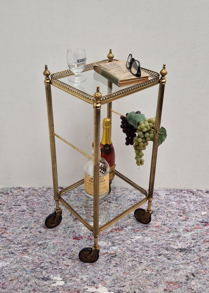 Bar cart / Serveerwagen met 2 glazen plateau's, in stijl van Maison Jansen - Servierwagen - Bronze, Glas, Messing, Vergoldet #1.2