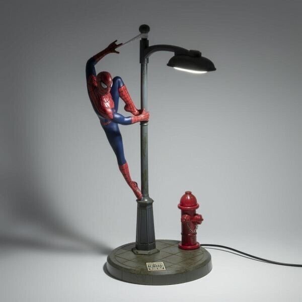 Spider-Man Statue - Marvel - Spider-Man clinging to a street lamp - 2020 #3.2