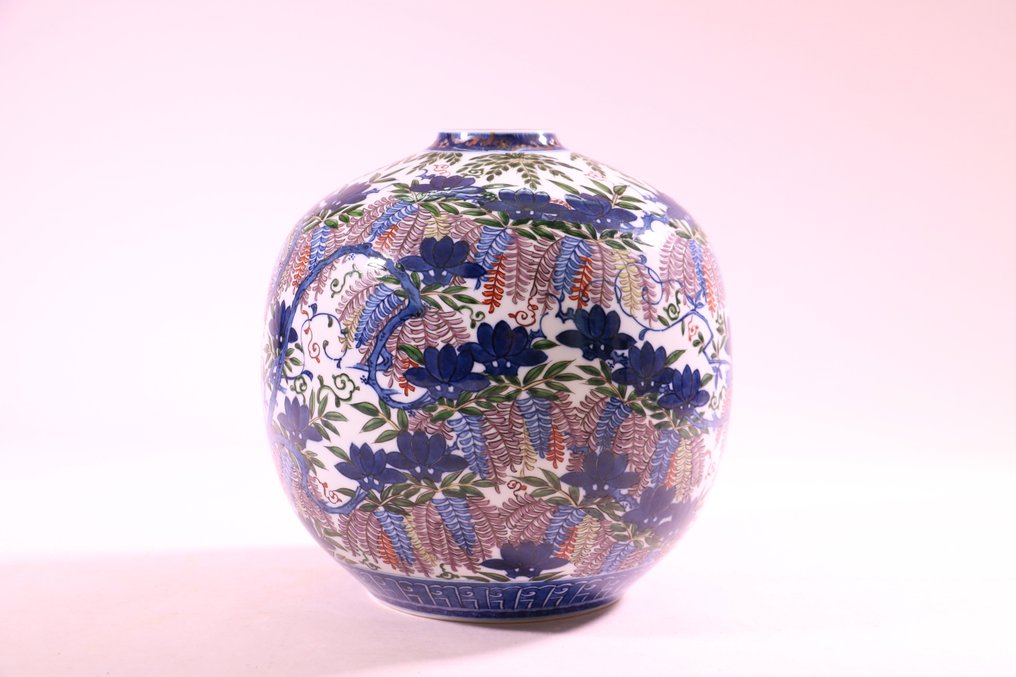 Όμορφο πορσελάνινο βάζο Arita - Πορσελάνη - Murakami Genki 村上玄輝 (-2009) - Ιαπωνία - Δεύτερο μισό 20ου αιώνα #1.1
