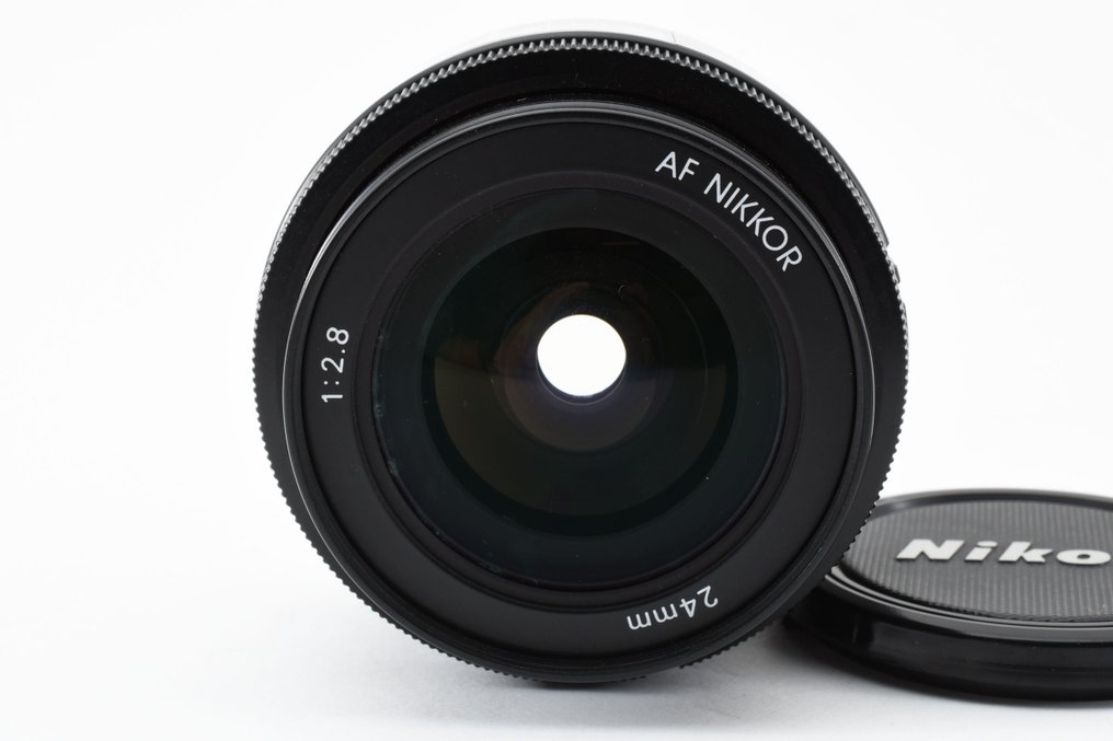 Nikon AF Nikkor 2,8/24mm | Laajakulmaobjektiivi #2.2