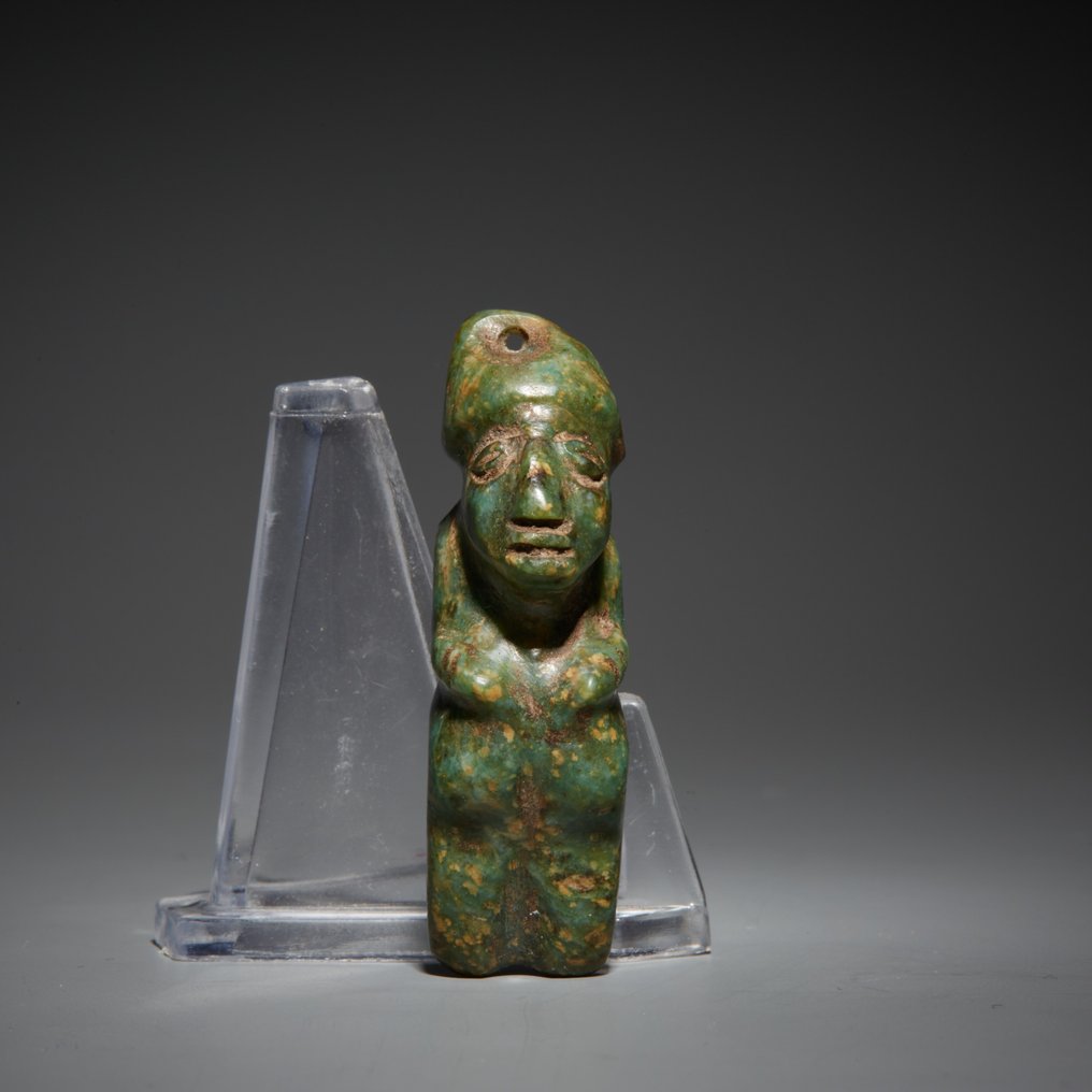 Mixteca，墨西哥 石头 吊坠人像。公元12至15世纪。高4.2厘米。西班牙进口许可证 #1.0