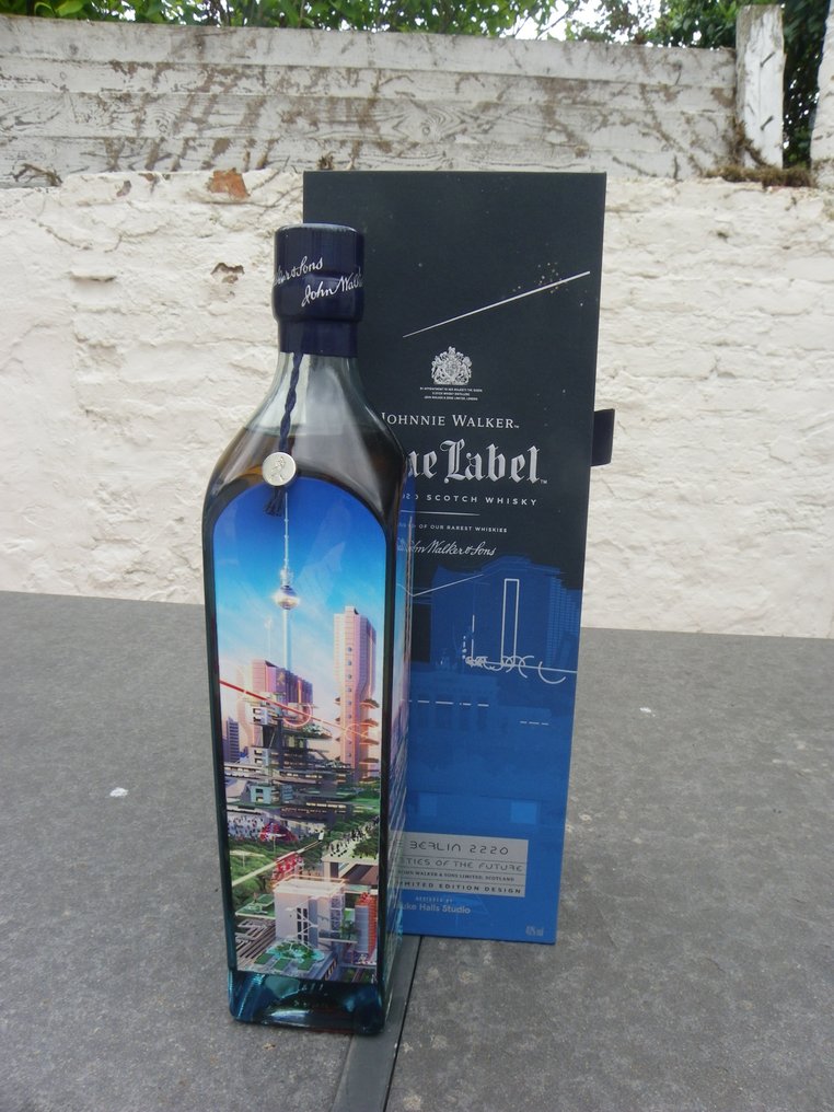 Johnnie Walker - Blue Label - Cities of the Future - Berlin 2220  - 70cl #1.1