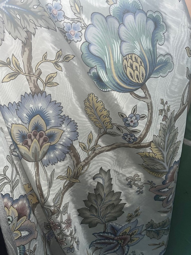 Blooming Shine: tecido com tema botânico - Têxtil - 600 cm - 140 cm #1.0