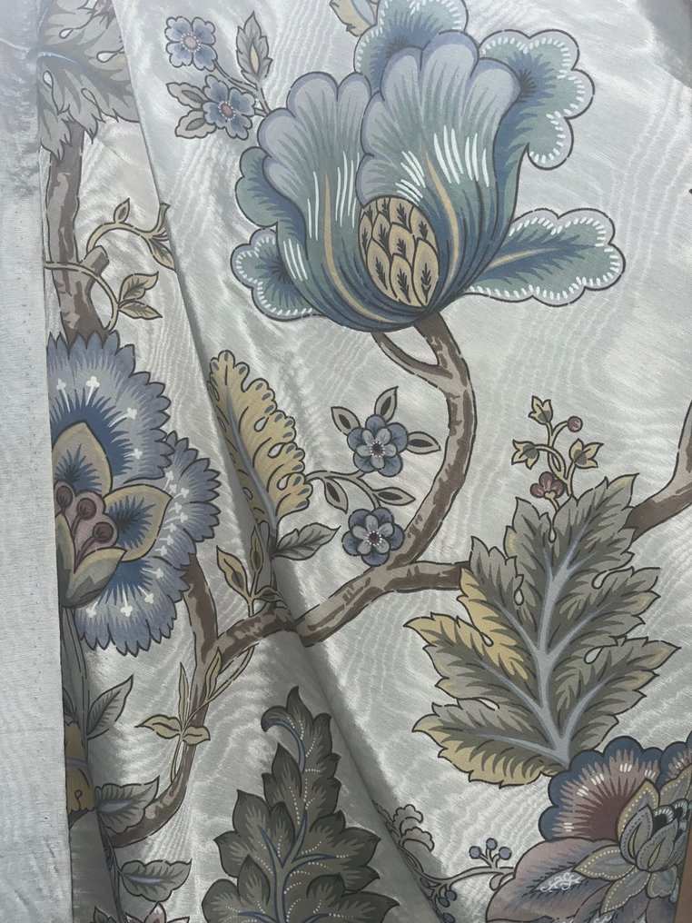 Blooming Shine: tecido com tema botânico - Têxtil - 600 cm - 140 cm #1.0