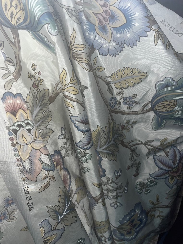 Blooming Shine: tecido com tema botânico - Têxtil - 600 cm - 140 cm #4.3