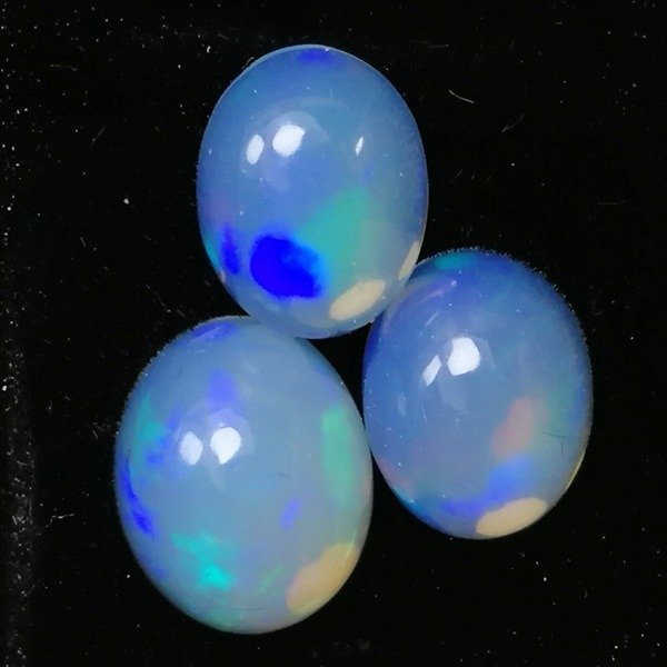 3 pcs  Opal  - 4.75 ct - Raport gemolog acreditat #1.1