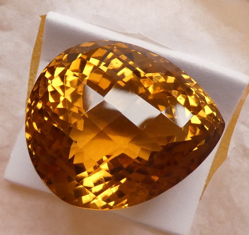 黄水晶  - 67.75 ct - 西班牙宝石学院（IGE） #4.3