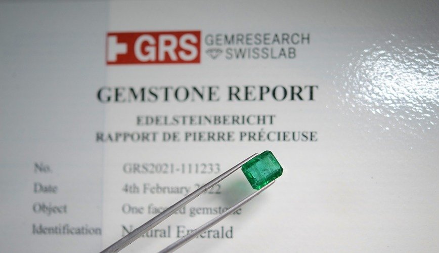 Grön Smaragd  - 3.23 ct - GRS (Gem Research Swiss Lab) #3.1