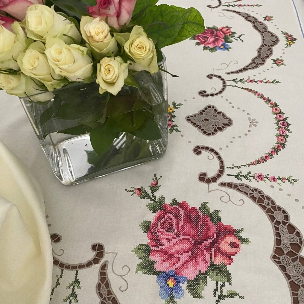 手工刺繡桌布和布拉諾蕾絲。義大利 - 桌布  - 280 cm - 235 cm #2.1