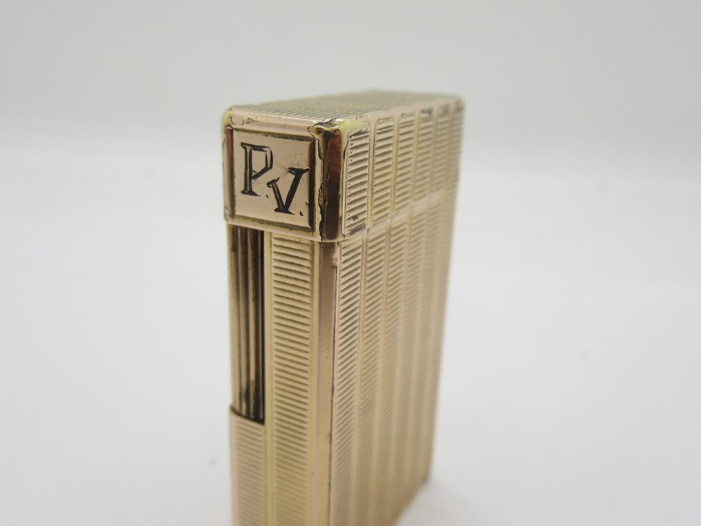 S.T. Dupont - Lighter - Gold-plated #3.1