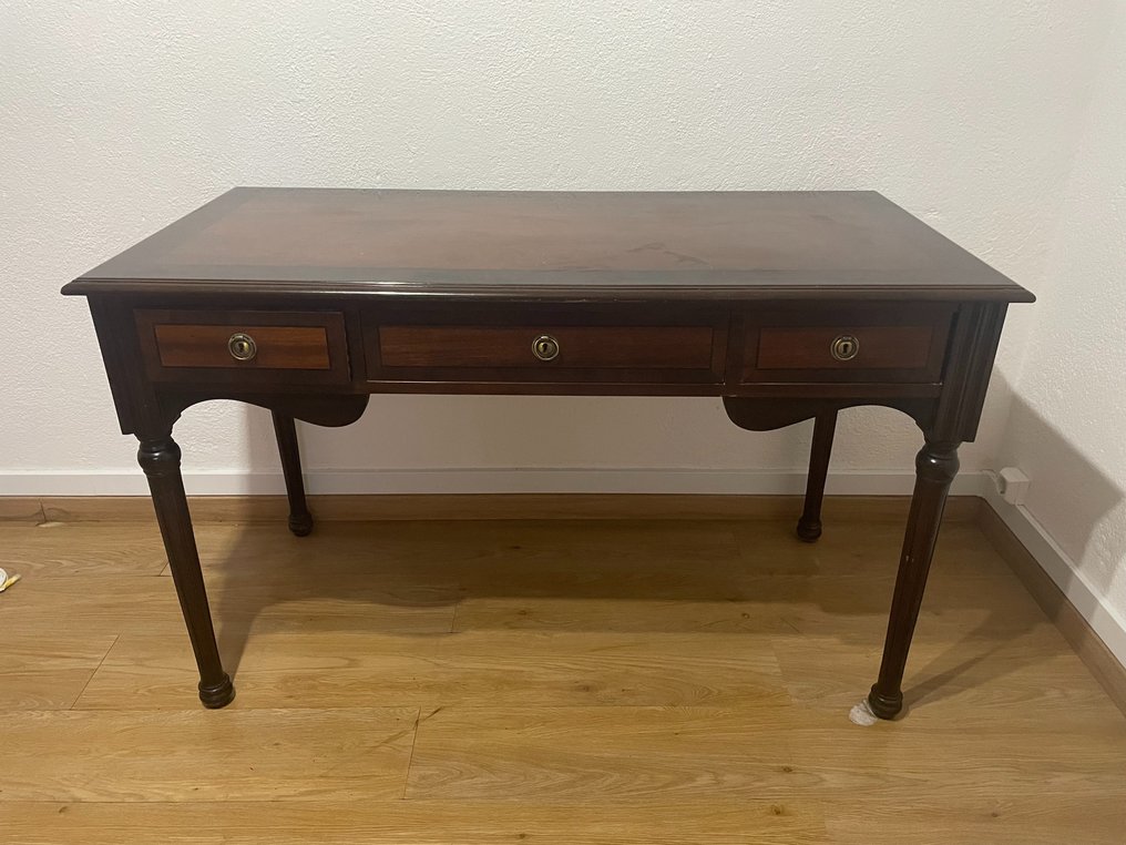 Schreibtisch - Holz #1.1