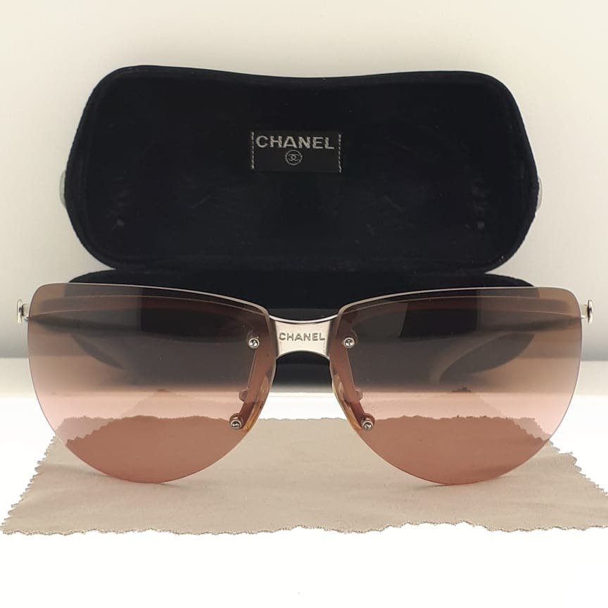 Chanel - Wrap Oversized Rimless Brown Lenses with Chanel Logo Detailed Black Temples - Solglasögon #1.2