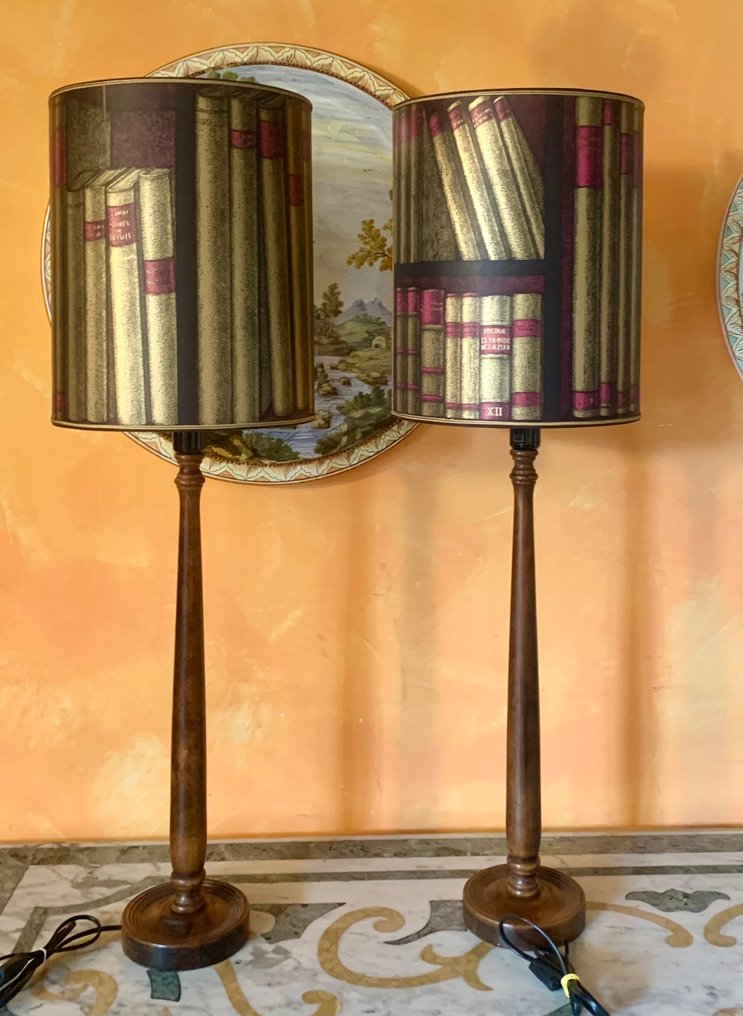 Lamp (2) - Fornasetti / Cole&Sons paper lampshade in color and gold - Walnut - Wooden base 1 m high #2.1