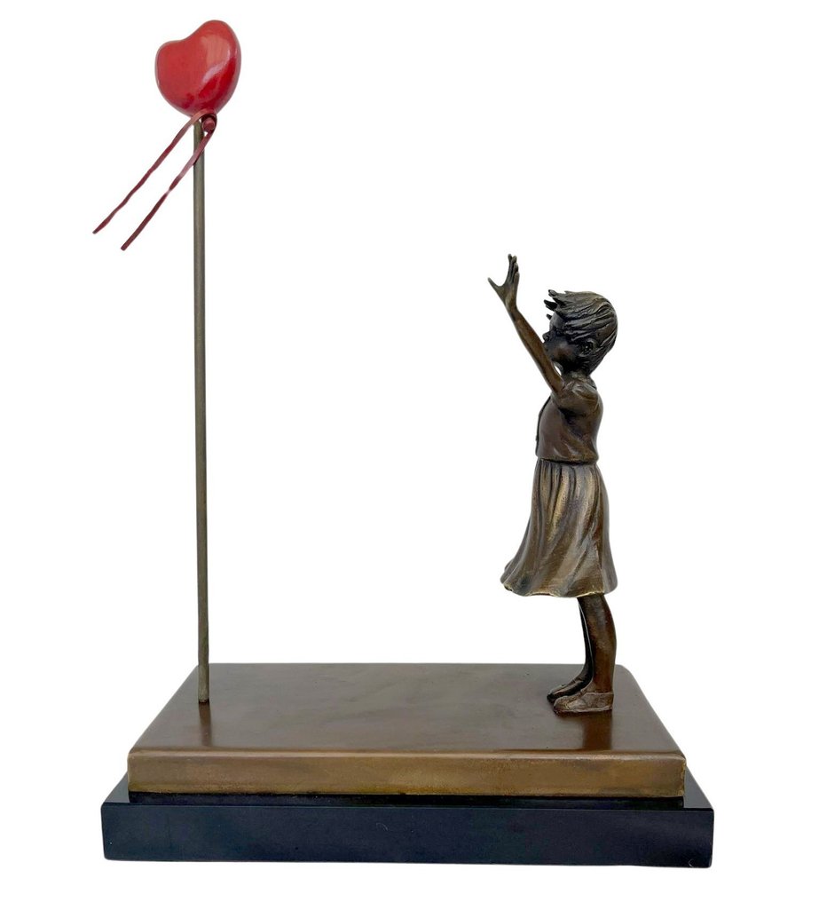 Scultura, Girl waving the balloon - 39 cm - Bronzo, Marmo #1.0