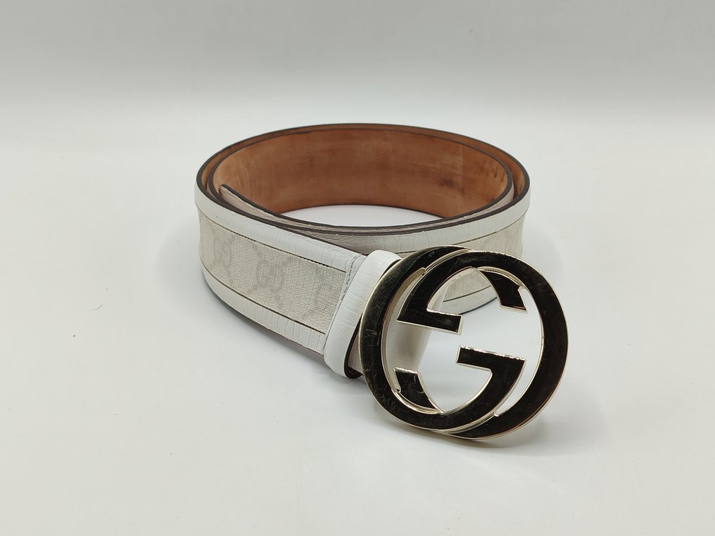 Gucci 142930 deals