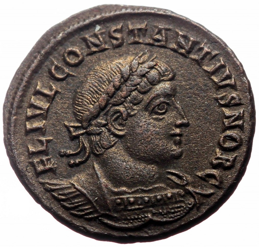 Römisches Reich. Constantius II (337-361 n.u.Z.). Follis Very good portrait  (Ohne Mindestpreis) #1.1