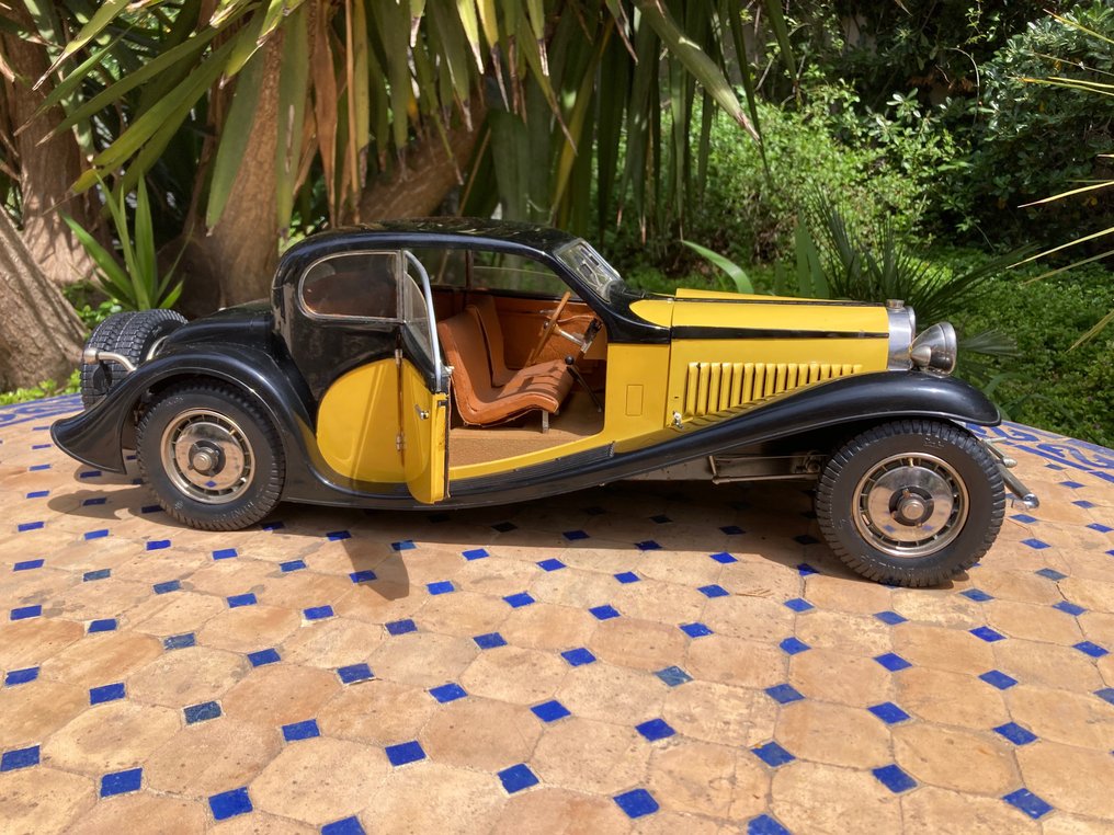 Pocher 1:8 - Machetă mașină - Bugatti T 50 1933 #2.1