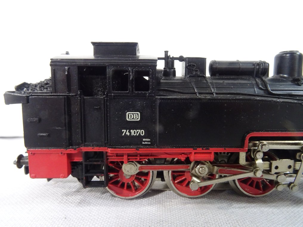 Märklin H0 - 3095 - Lokomotiv med tender (1) - BR 74, æra III - DB #2.2