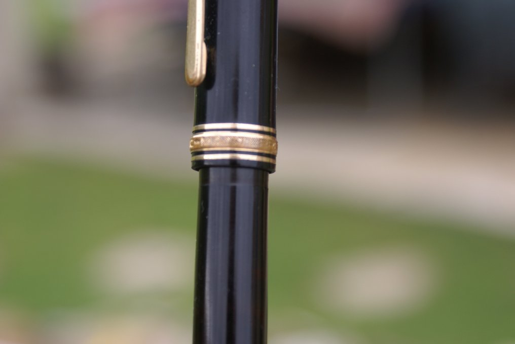 ULTRA RARE vintage stylo plume 14 kts MONTBLANC MASTERPIECE 146 noir de 1952 - 钢笔 #3.2