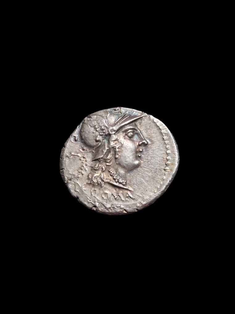 Roman Republic. C. Servilius M.f., 136 BC. Denarius Rome #1.2