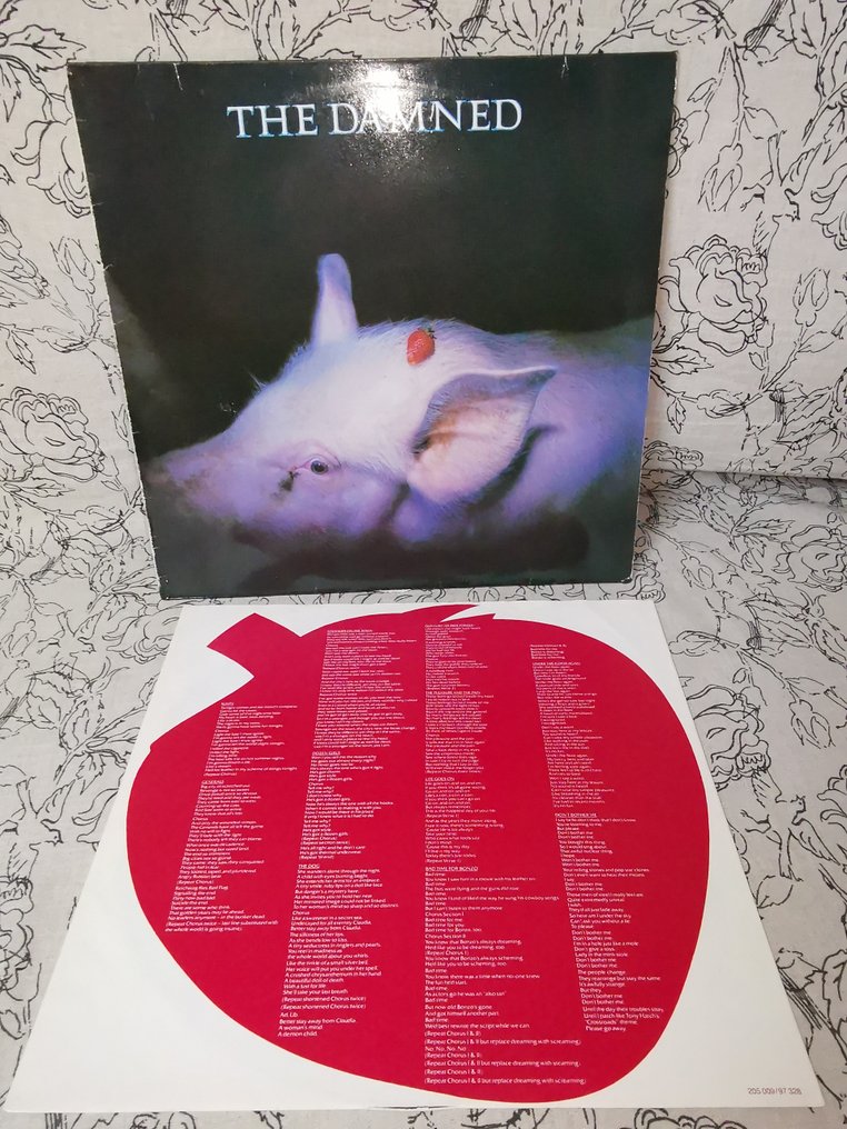 The Damned - Strawberries - Vinylskiva - 1982 #3.1