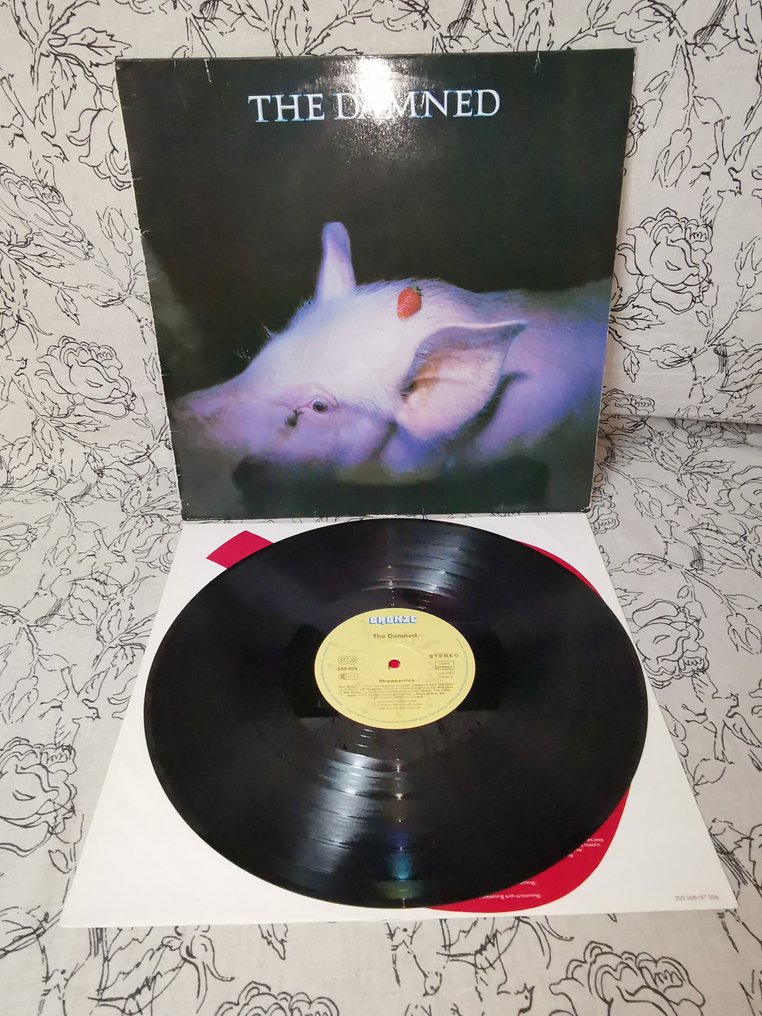 The Damned - Strawberries - Vinylskiva - 1982 #3.2