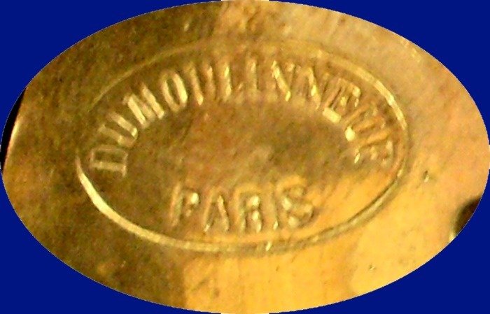 Relógio de lareira - 19th Century - France "Allegory of the Hunt" Rare Table or mantel clock with 3 Signatures: -  Antigo metal dourado - 1850-1900 #1.3