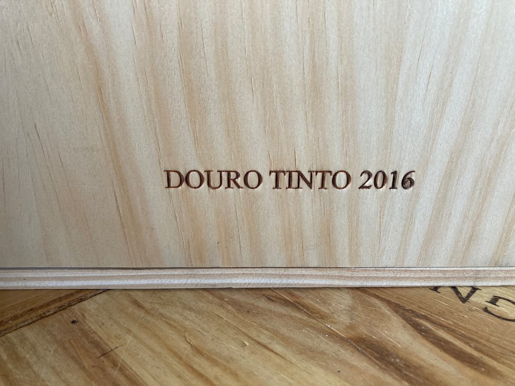 2015 (x6) & 2016 (x3) Douas Quintas, Douro Tinto - Douro Reserva - 9 Bottiglie (0,75 L) #2.2