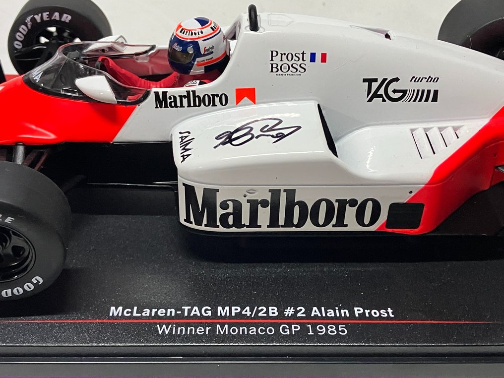 Mclaren - Monacos Grand Prix - Alain Prost - 1985 - Skala 1/18 model bil  #3.1