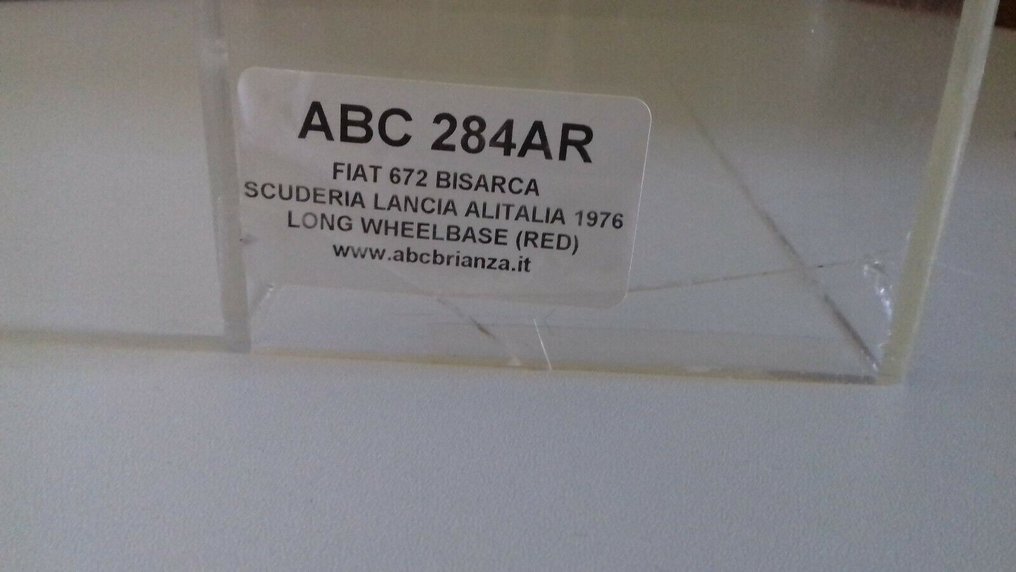 A.B.C. Brianza 1:43 - Miniatura de carro - 284AR Fiat 672 Bisarca - Scuderia Lancia Alitalia 1976 No.018/500 #3.1