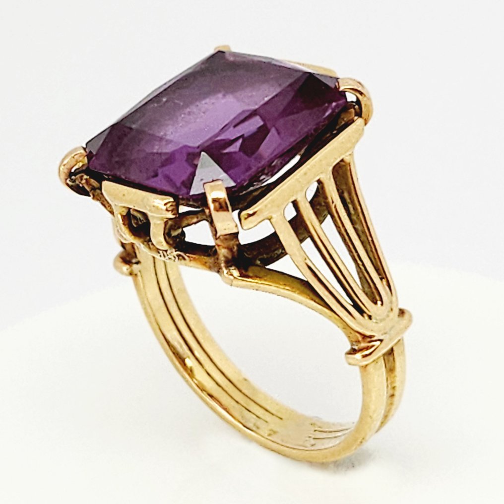 Ring - 18 kt Gelbgold -  7.00ct. tw. Spinell #2.1