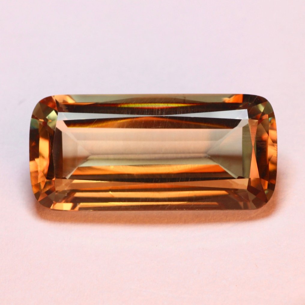 红色, 绿色 水硬铝石  - 12.68 ct - 美国宝石研究院（GIA） #1.1