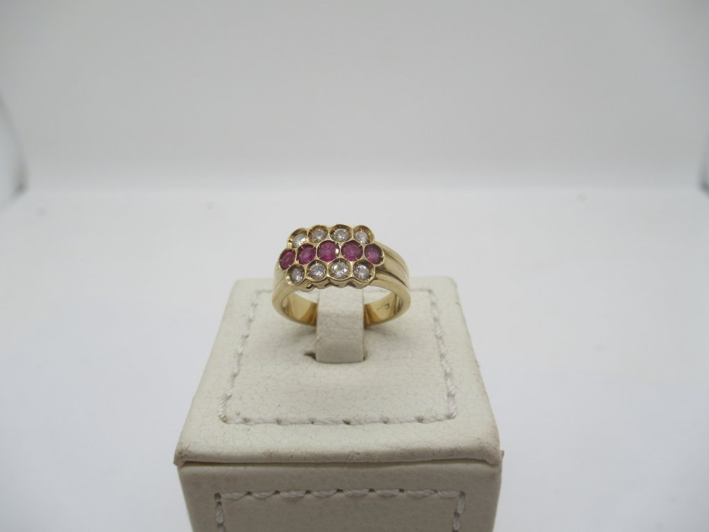 Δαχτυλίδι - 18 καράτια Κίτρινο χρυσό -  0.65ct. tw. Ρουμπίνι - Διαμάντι #2.1
