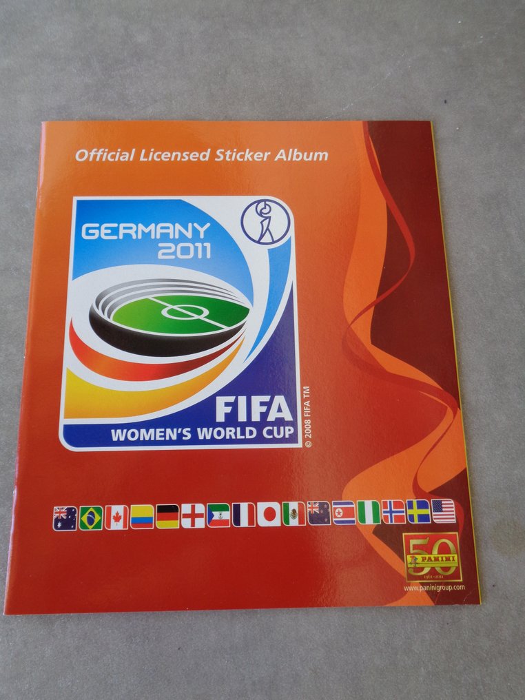 Panini - World Cup Women 2011 - 6 Sealed packs + Empty album + complete loose sticker set #2.2