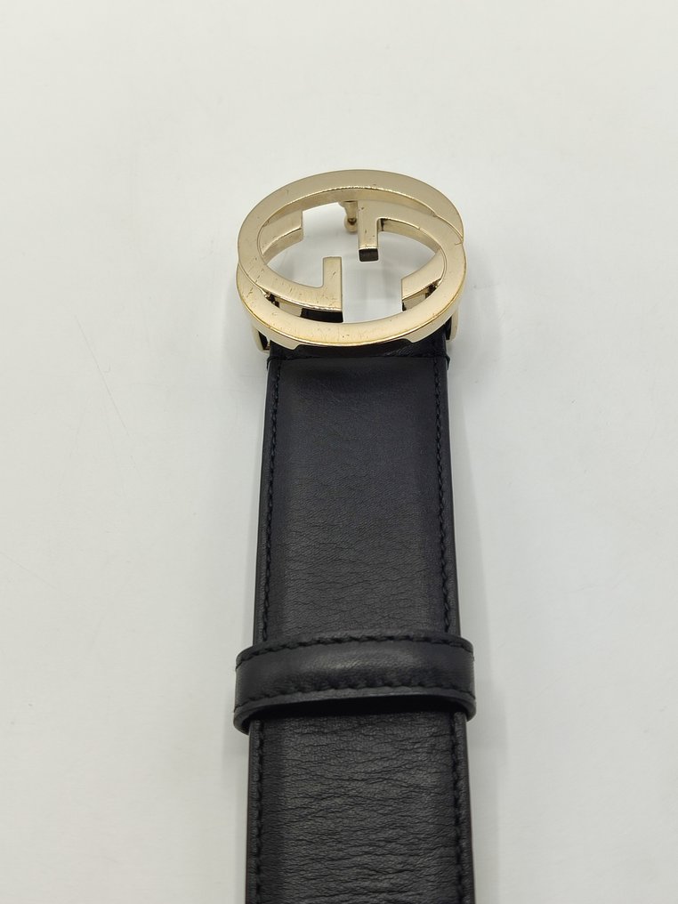 Gucci 370543 AP00G 80 32 214351 Belt auction online Catawiki