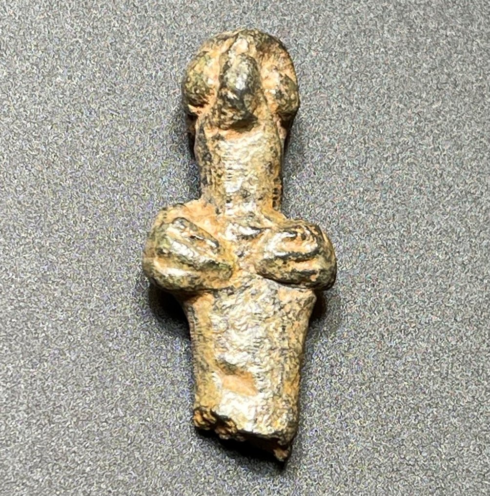 Hethiter Bronze Seltene anthropomorphe Figur mit halblanger männlicher Büste im klassischen Stil mit Schnabelnase #1.2