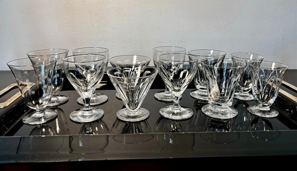 Baccarat, Daum, Sevres, Val Saint Lambert, Cristal d’Arques - Conjunto de copos de bebidas diversas (12) - Cristal #3.1