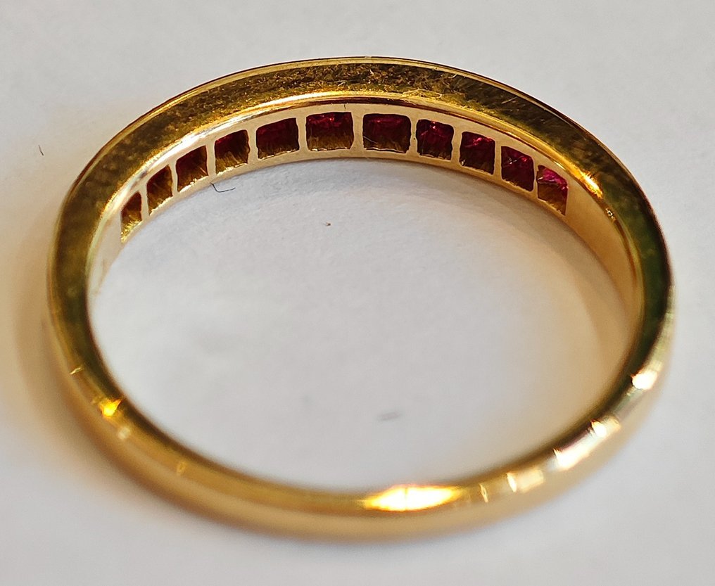 Ring - 18 kt. Yellow gold Ruby #3.2